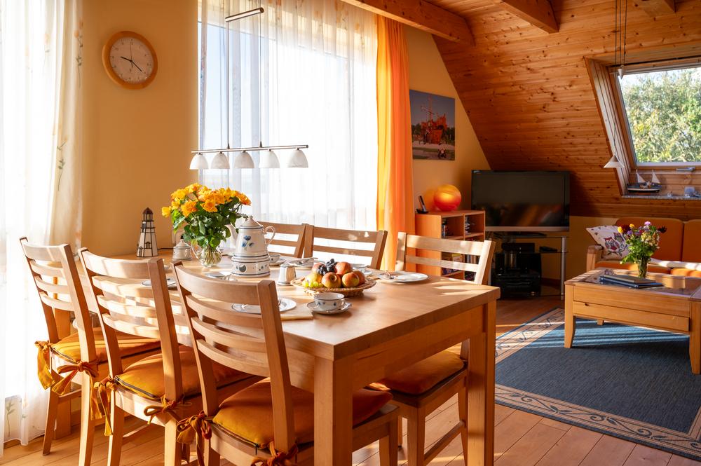 Esstisch der Wohnung Südwind